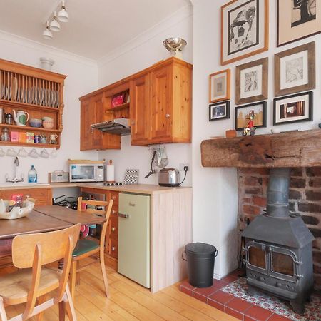 Cozy With Character Vibrant Cottage Style Flat At Leith Links Park Единбург Екстер'єр фото